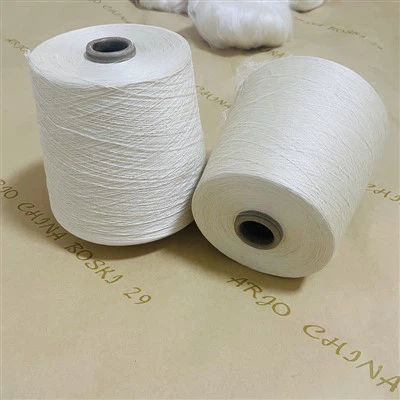 ساري من الحرير المنسوج